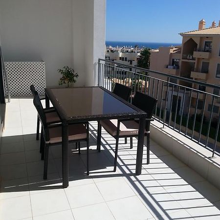 Apartment With Terrace Albufeira Olhos De Agua Luaran gambar