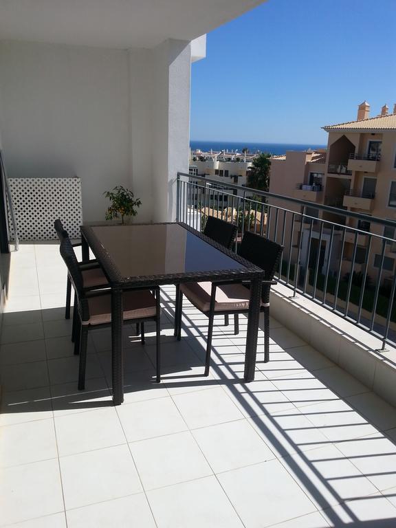Apartment With Terrace Albufeira Olhos De Agua Luaran gambar